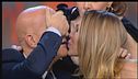 Ilary Blasi presenta la panchina di Ale e Franz a Zelig 2012