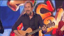 Andrea Di Marco rivisita i brani pop americani a Zelig 1