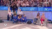 Maria De Filippi presenta la squadra blu