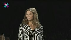 Karlie Kloss la super top!