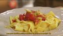 Pappardelle con gamberi e pomodori al forno