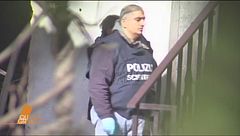 Denaro, pistole e proiettili