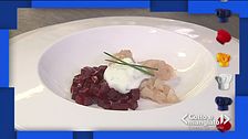 Tartare di ricciola con barbabietola e salsa yogurt