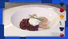 Tartare di ricciola con barbabietola e salsa yogurt