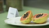 La papaya e la vite rossa