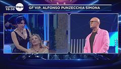 GF VIP, il pungente Signorini
