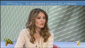 Rotolo di carta igienica sulla scrivania