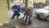 Disabile non può raggiungere le poste