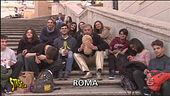 Mangiare? Sui monumenti di Roma non si può!