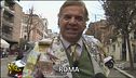 Roma, lampioni accesi anche di giorno