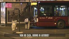 "Non ho casa, dormo in autobus"