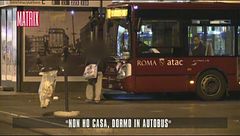 "Non ho casa, dormo in autobus"