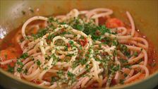 Pasta con mazzancolle all'arrabbiata