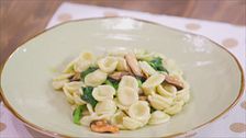 Orecchiette cozze e cime di rapa