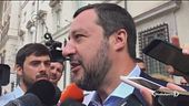 "Devono sbarcare in manette"