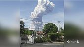 E adesso erutta anche il vulcano