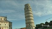 La Torre di Pisa pende sempre meno