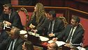Opposizioni e sindacati all'attacco