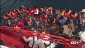 L'Italia accusa Malta "Aiuti ai migranti"