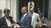 Opposizioni all'attacco
