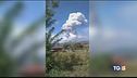 Dopo sisma e tsunami si risveglia il vulcano