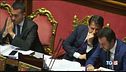 Passa la fiducia ma restano i malumori