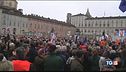 La piazza di Torino infiamma la politica