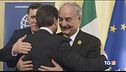 Stretta di mano per il futuro della Libia
