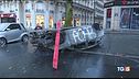 Guerriglia a Parigi infiltrati in piazza