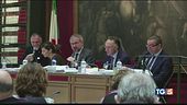 Manovra in alto mare, avvertimenti all'Italia