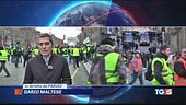 Gilet gialli: 200 fermi, nuovi scontri a Parigi