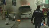 Altri due bus in fiamme, paura in centro a Roma