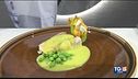 Cernia con fiore di zucca e piselli