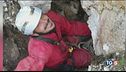 Bloccato in grotta sono ore cruciali