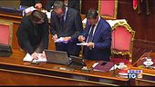 Vaccini e periferie spine del governo