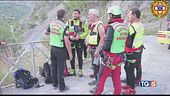 Inferno all'improvviso nella gola del torrente