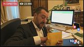 Salvini è indagato, "Ma non mi fermo"