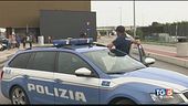 Evade dai domiciliari per uccidere la moglie