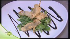 Frittelle con palle di fichi d'India