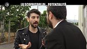 AGNELLO: Si finge produttore (pure de Le Iene) per provarci
