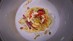 Linguine con caponata trapanese alla "Thai Style"