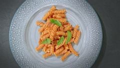 Fusilli all'amatriciana in pressione
