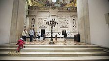 La Madonna del Santuario della Santa Casa di Loreto