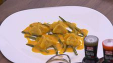 Ravioli di patate ripieni di scampi, con zafferano di Navelli