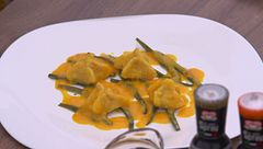 Ravioli di patate ripieni di scampi, con zafferano di Navelli