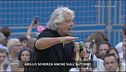 Grillo scherza anche sull'autismo