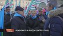 Pensionati in piazza