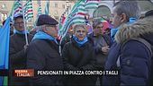 Pensionati in piazza