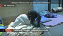 Roma: gli immigrati sfollati finiscono alla stazione Termini