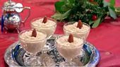 Mousse al latte di cocco e datteri